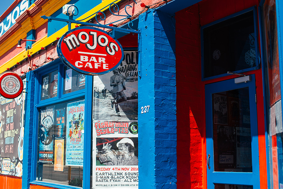 Mojos Bar Cafe